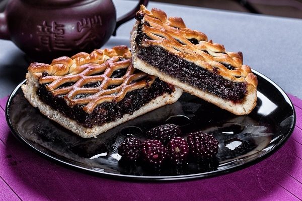  Blackberry Pie