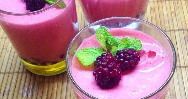  Brombeer-Mousse