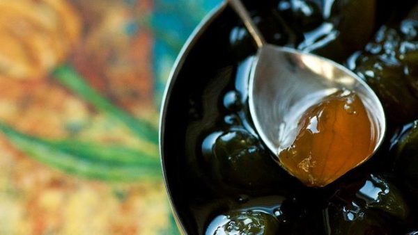  Confiture de groseilles noires