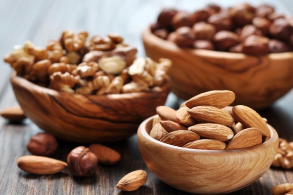  Comment et où conserver les noix, le cèdre, les noisettes, les amandes et les noix de cajou pelées et en coque à la maison?