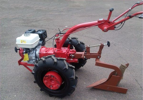  Bloc moteur MTZ