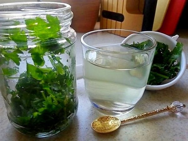  Bouillon de feuilles feuillage aide à la toux et l'insomnie